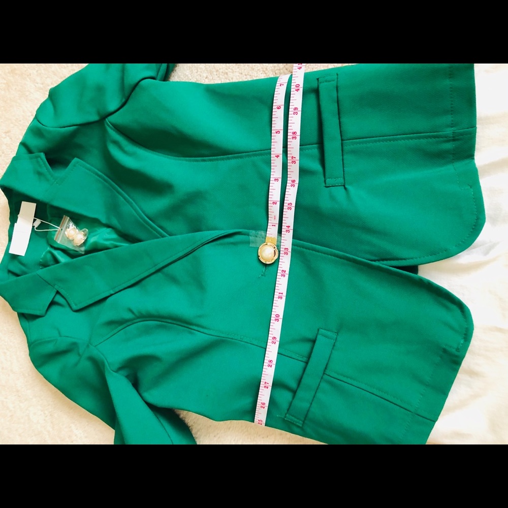 Green Lightweight Blazer or Jacket - Picture 5 of 8